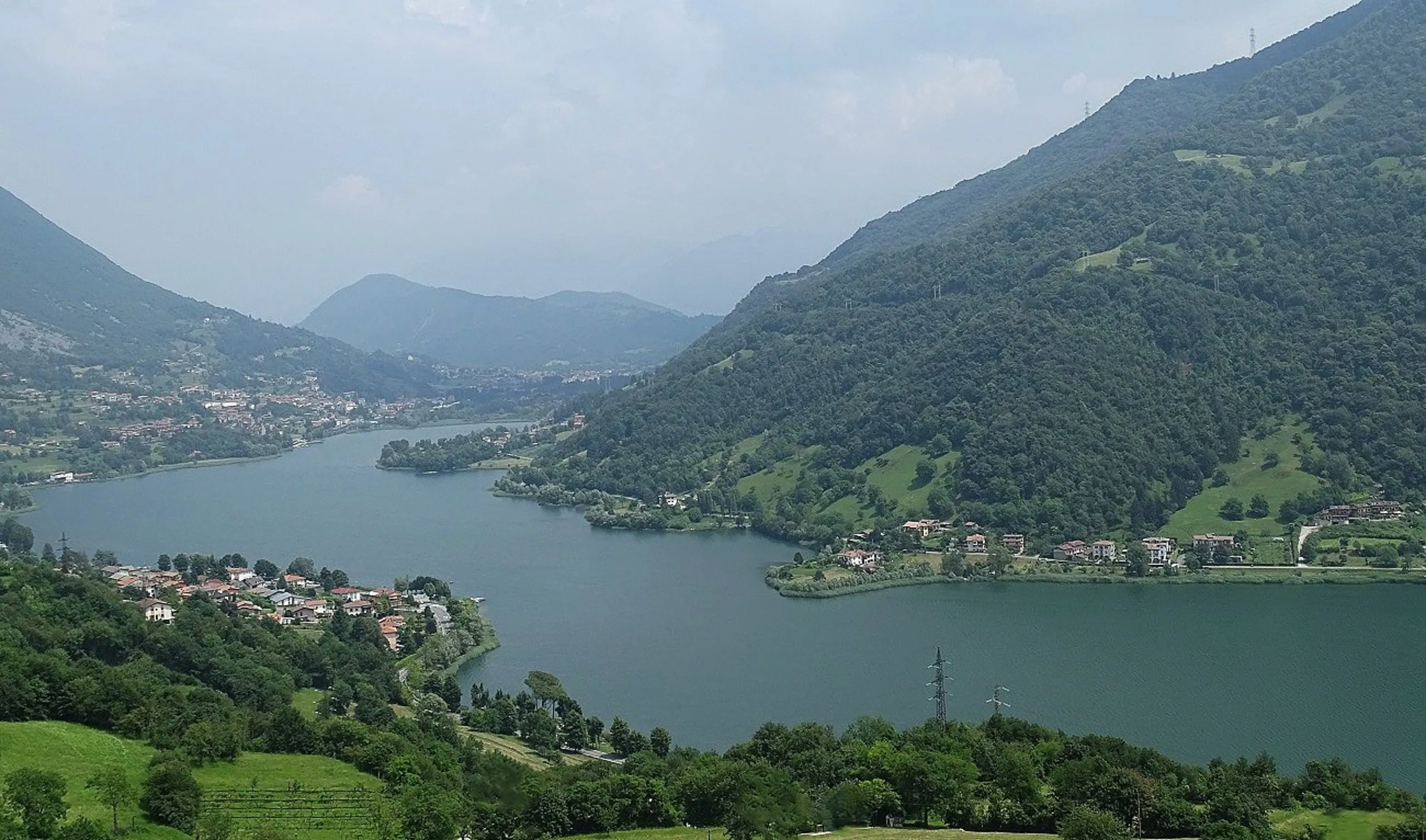 Vista panoramica del Lago di Endine